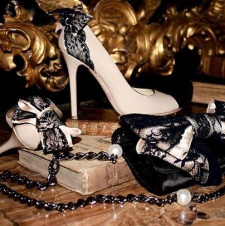 open toe pelle e pizzo