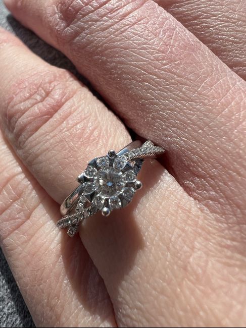Come è il vostro anello di fidanzamento?? 20