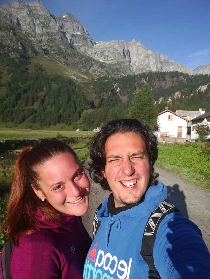 Postate una foto di voi due 👇 - 1