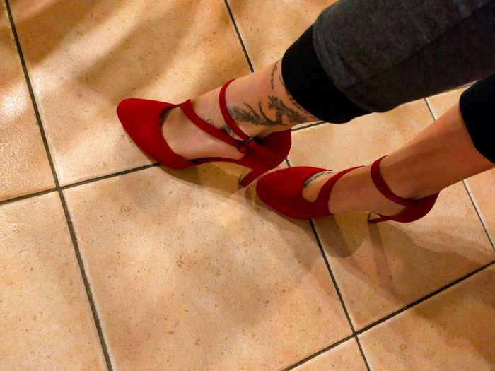 Scarpe rosse? 1