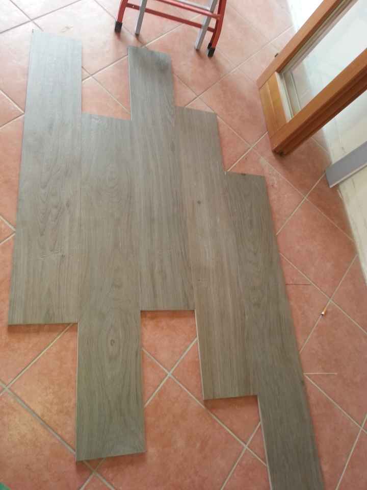 Gres porcellanato effetto legno - 1