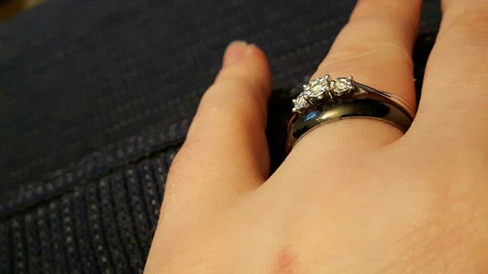Il mio anello di fidanzamento è ancora questo :-( - 1