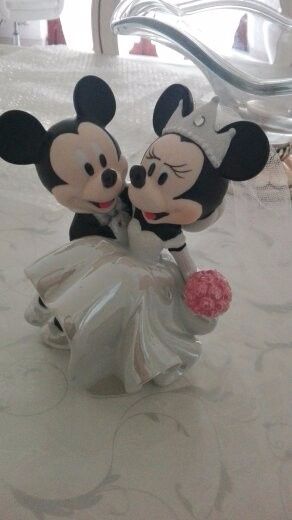 cake topper