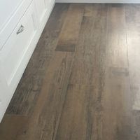 Grès porcellanato effetto legno. - 1