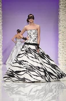 tendenza 2011: abiti da sposa in bianco e nero
