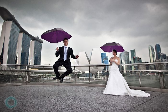 WEDDING IN THE RAIN 