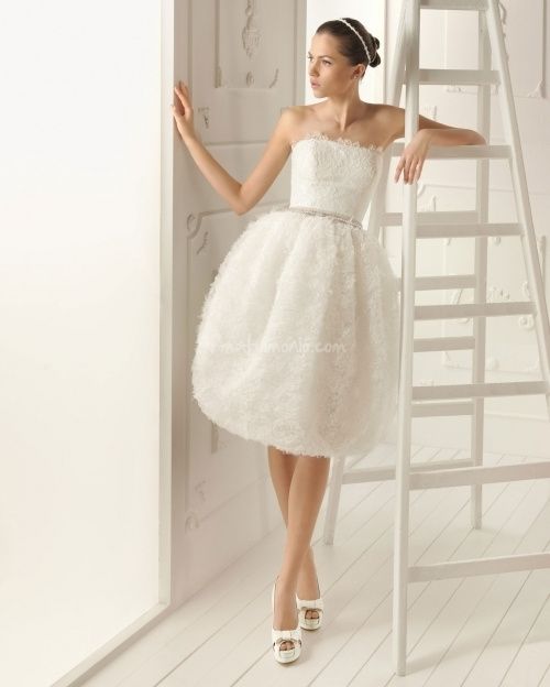 Abito da sposa corto