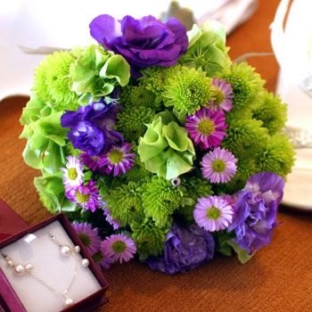 Nozze verde e viola