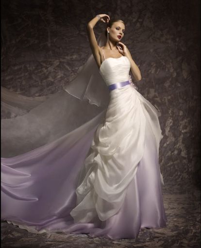 Vestiti da sposa Radiosa 2011