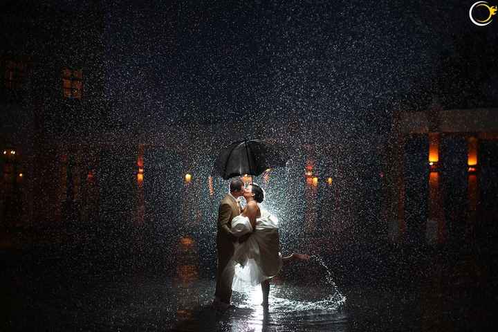 WEDDING IN THE RAIN 