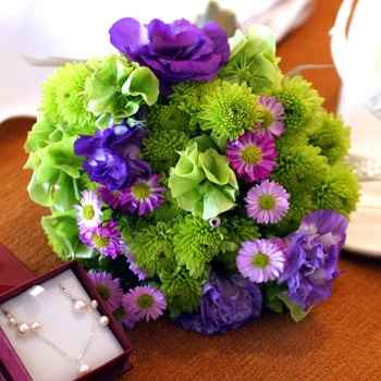 Nozze verde e viola