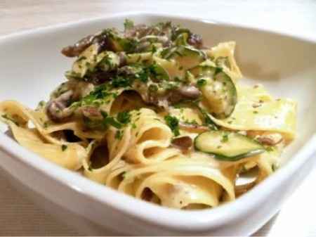 Pasta zucchine e porcini