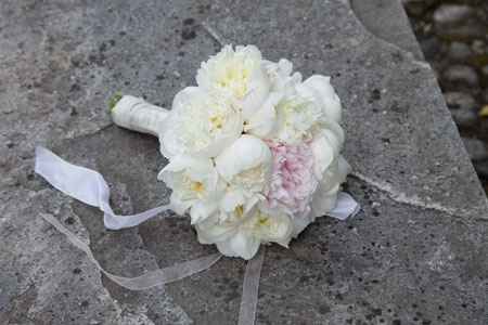 Bouquet da sposa peonie