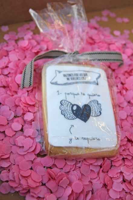 Biscotti amorosi per anniversario di matrimonio