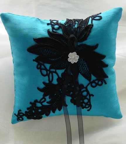 Cuscino portafedi matrimonio blu bianco