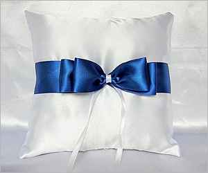 Cuscino portafedi matrimonio blu bianco