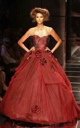 Vestito da sposa rosso Eli Saab