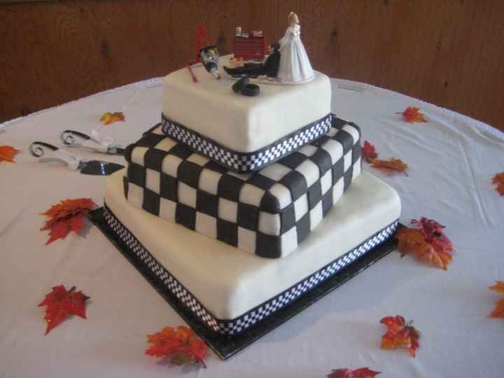 Torta matrimonio auto d'epoca