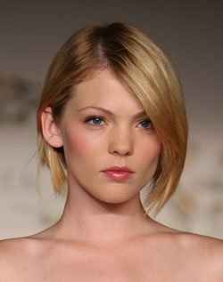 Acconciatura sposa capelli corti