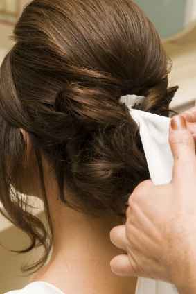 Raccolto sposa capelli lisci