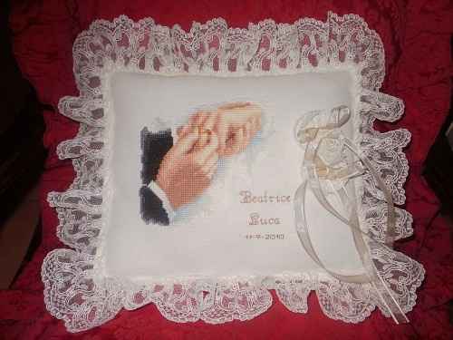 Cuscino portafedi matrimonio glicine