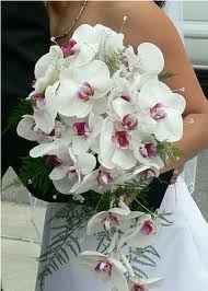 Bouquet da sposa bianco e rosa