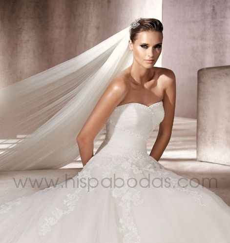 Pronovias 2012