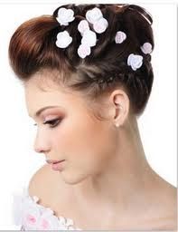 Acconciatura sposa capelli lisci