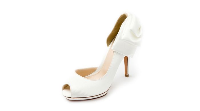 Scarpe da sposa Uterqüe 2011