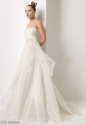Vestito da sposa Jesus dal Pozo by Rosa Clará collezione sposa 2011