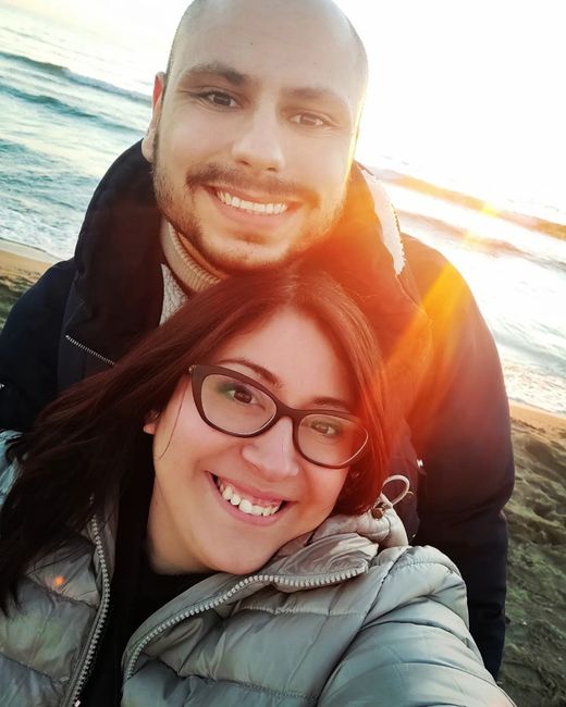 Postate una foto di voi due 👇 - 1