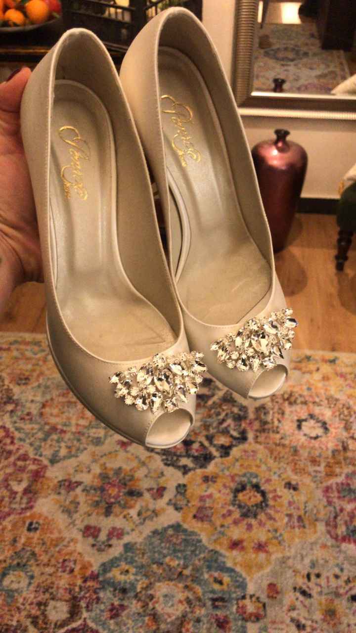 Sfoggiate le vostre scarpe ❤️ - 1