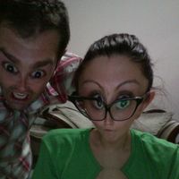 ci divertiamo con poco....