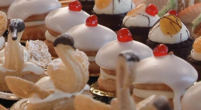 Buffet di Dolci in Piscina - Tyrrenian Park Hotel