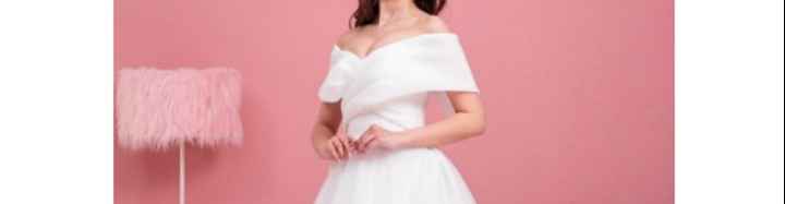 Scollatura in chiesa - 1