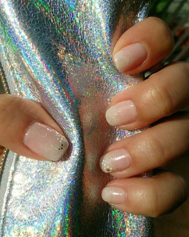 Mi fate vedere le vostre manicure da sposa? - 1