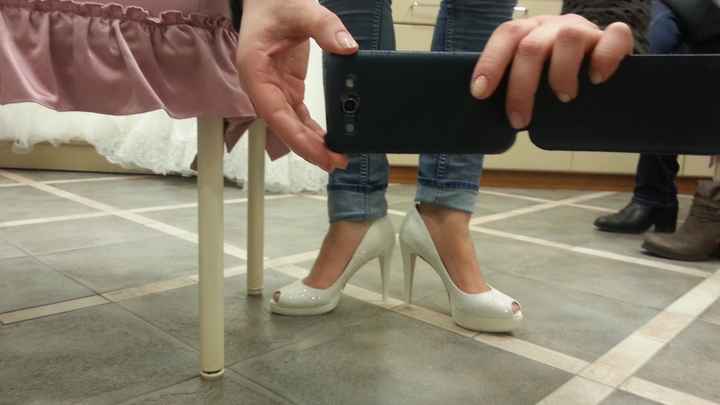 Prova scarpe aiuto!!!!! - 1