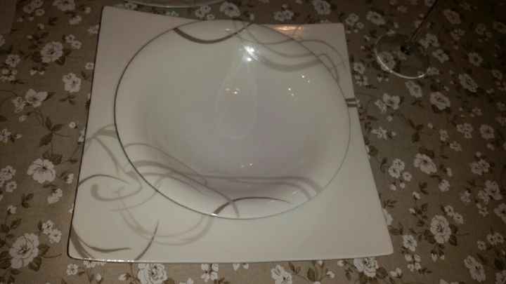 Avete già acquistato  il servizio di piatti?:) - 1