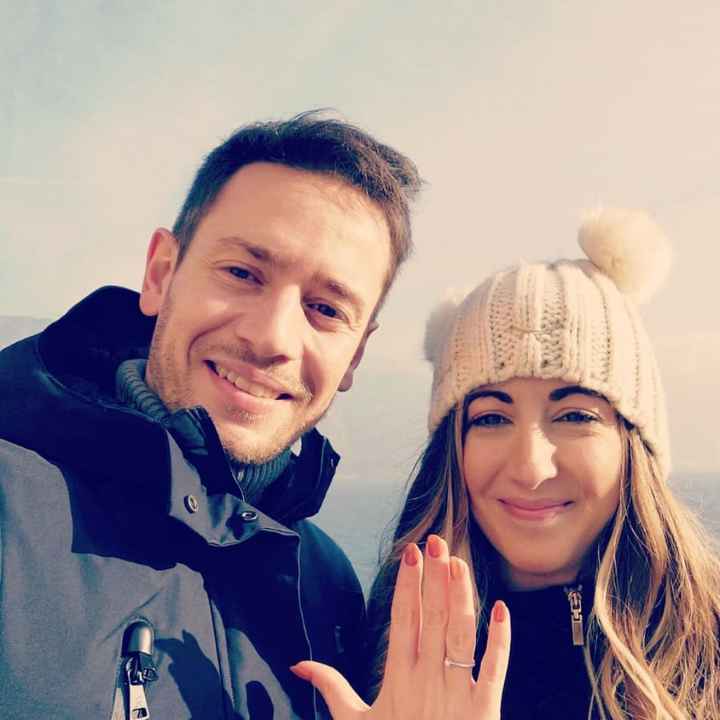 Postate una foto di voi due 👇 - 1