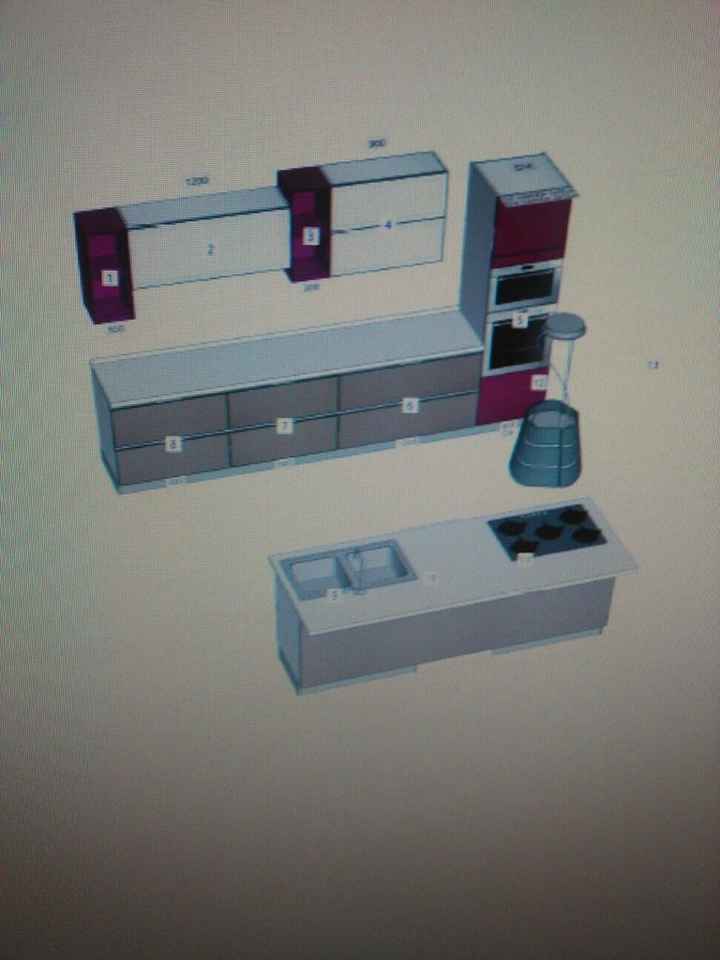 Cucina moderna con isola - 1