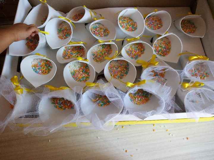 Un po' di colore fa sempre gioia ecco i miei coni porta riso anche questi pronti 😍😍 - 1