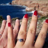E ora mostraci una foto del tuo anello di fidanzamento! - 1