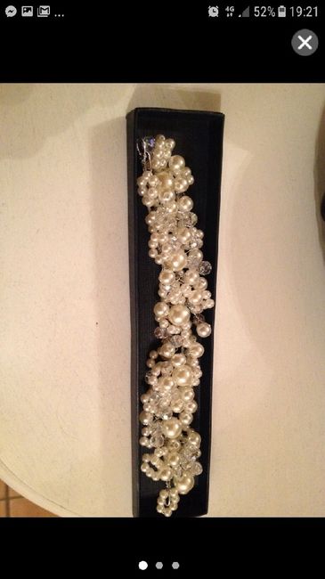 Accessorio capelli acconciatura - 1