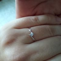 E ora mostraci una foto del tuo anello di fidanzamento! - 1