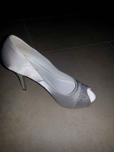 Le tue scarpe da sposa secondo il tuo segno, ti rappresentano? - 1