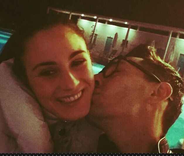 Sondaggio :) chi è il "bello"della coppia?  - 3