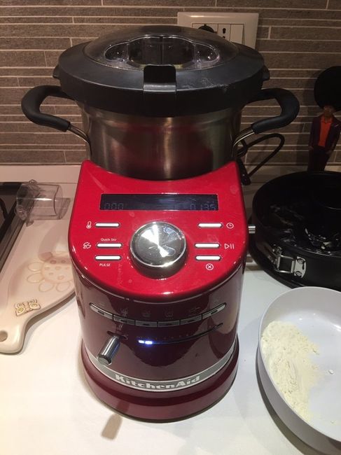 Kenwood chef major titanium o kitchen aid? - 1