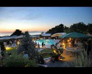 Chi farà il trattenimento a bordo piscina ?? - 1