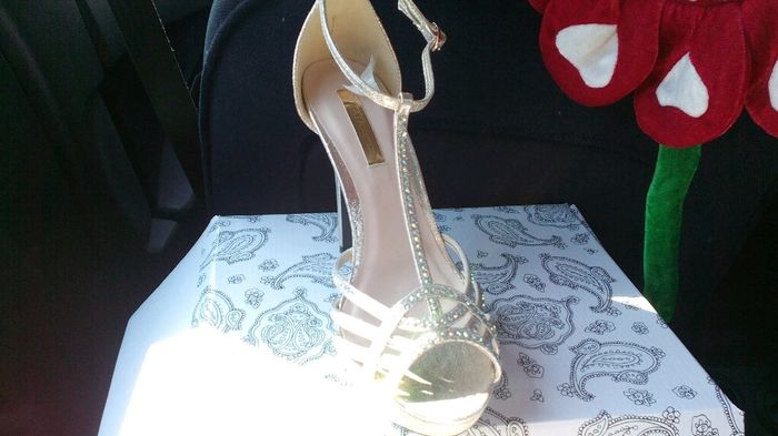 Scarpe sposa....bianche o colorate? mi fate vedere le vostre? - 1