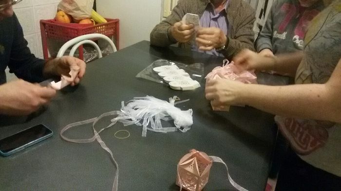 Work in progress - scatoline portaconfetti!!! - 2